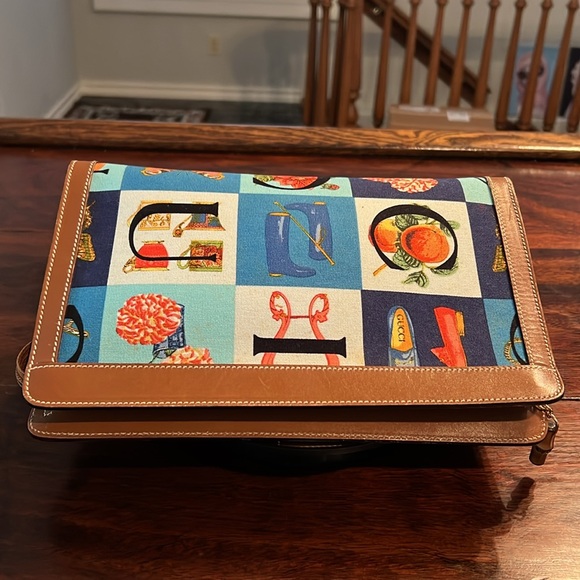 GUCCI Alphabet Patchwork Clutch - Picture 7 of 17